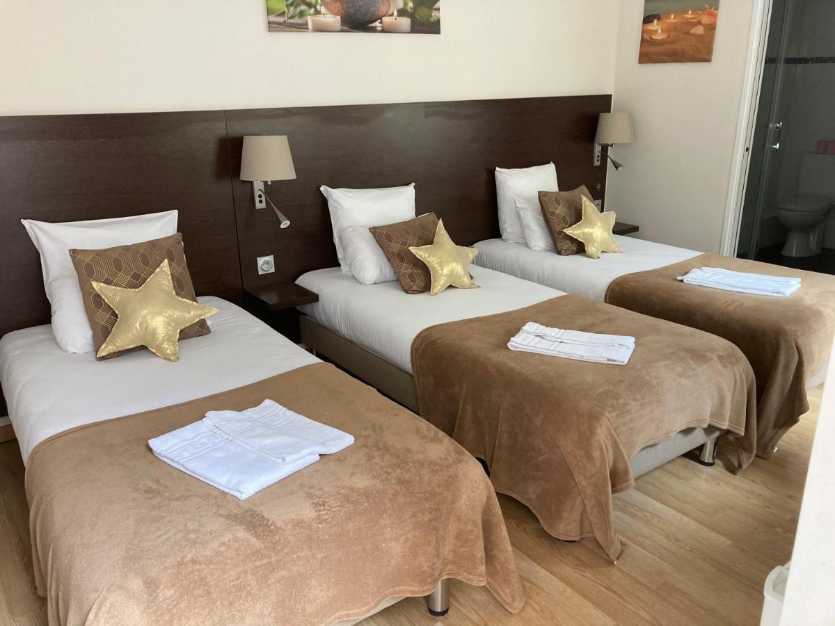 Hotel Le Saint Patrice บาเยอ ภายนอก รูปภาพ